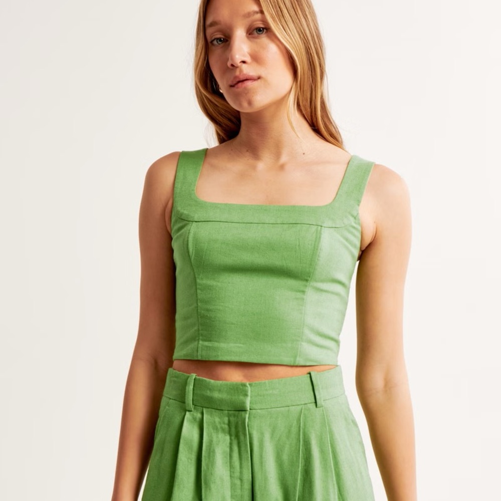 Abercrombie & Fitch Square Neck Crop Tank Top Green Linen Blend Size XS. I